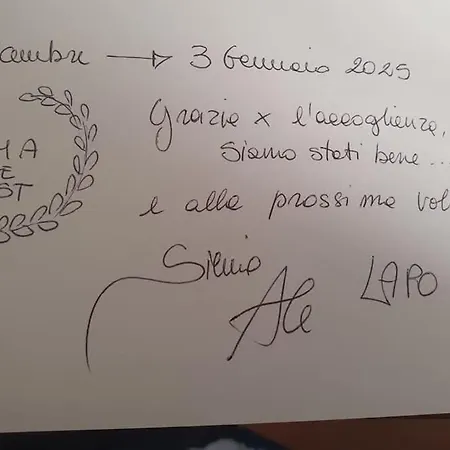 Laura's Rhome Appartamento *