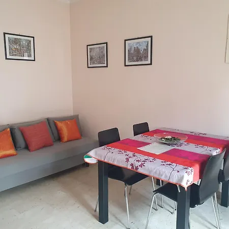 Apartamento Laura's Rhome