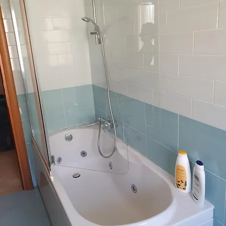 Laura's Rhome Appartement *